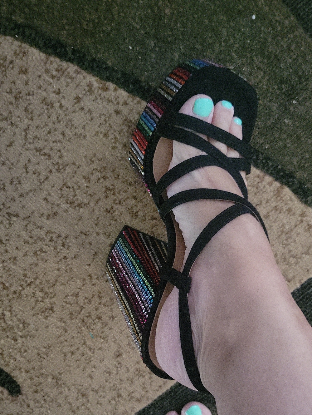 Jesica Simp..heels